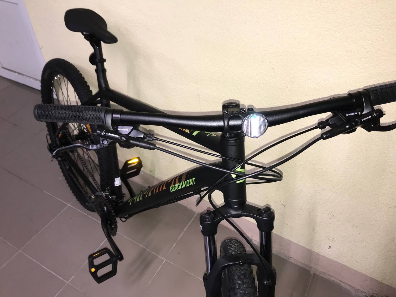 Велосипед Bergamont Revox 3 27.5" 2022 Olive Велосипед Bergamont Revox 3 27.5" 2022 Olive